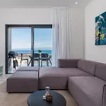 Awesome In With House Sea View Апартаменты Малинска