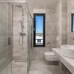 Awesome In With House Sea View * Малинска