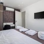 Awesome In With House Sea View