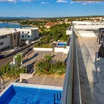 Awesome In With House Sea View Malinska